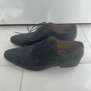 Black Aldo shoes that I have only worn a couple of times.